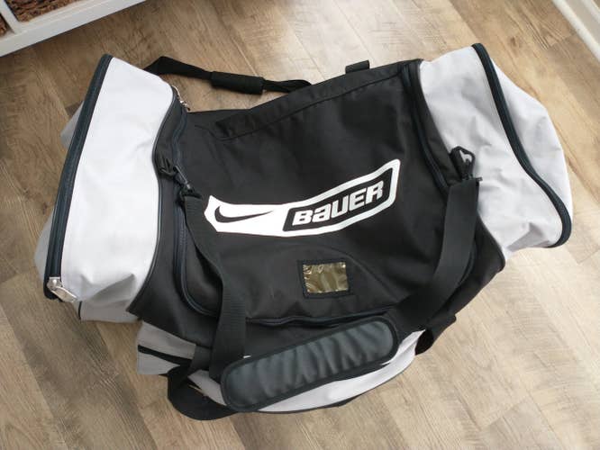 Nike Bauer Senior Player Bag - Excellent shape