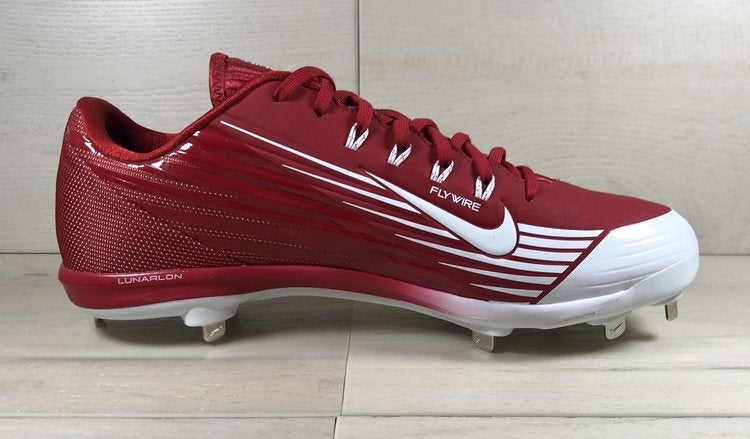 nike maroon baseball cleats