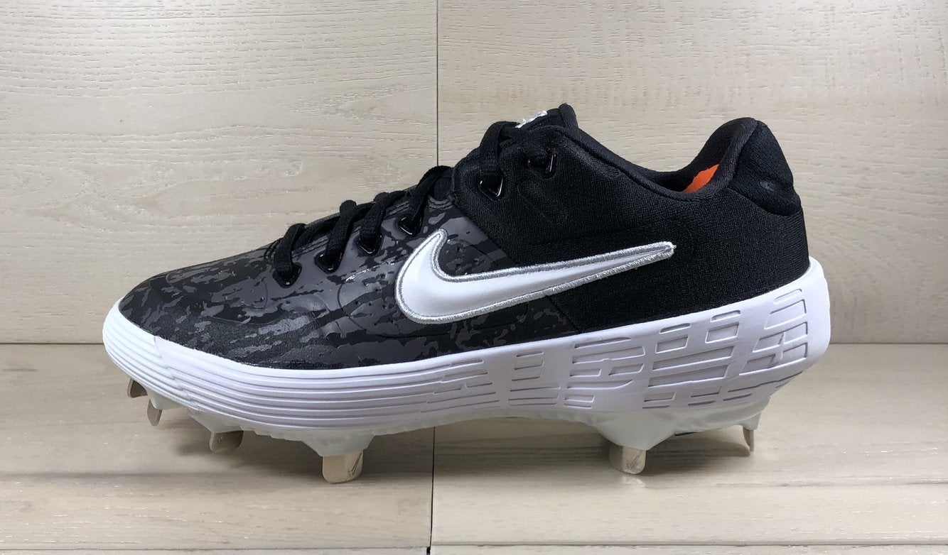 nike women's alpha huarache elite 2 fastpitch softball cleats