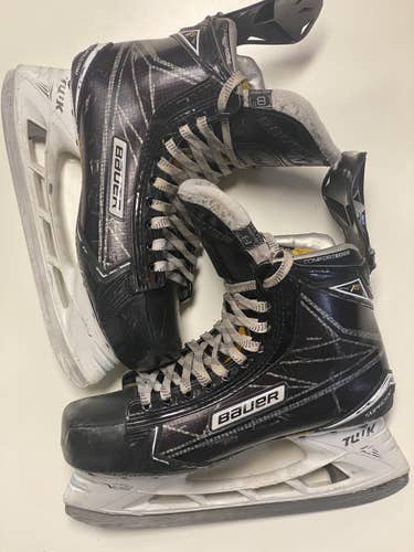Senior Bauer Regular Width  Size 8 Supreme 1S Hockey Skates