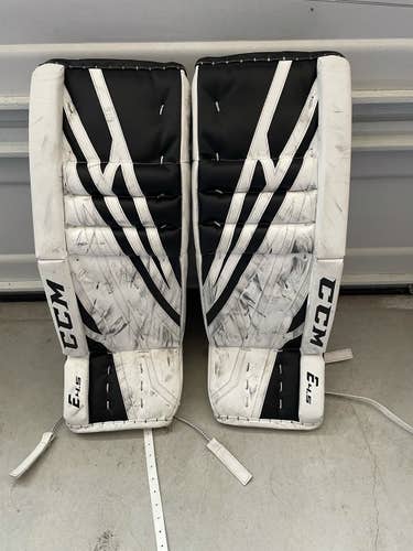 Black Used Senior 32" CCM Extreme Flex E4.5 Goalie Leg Pads