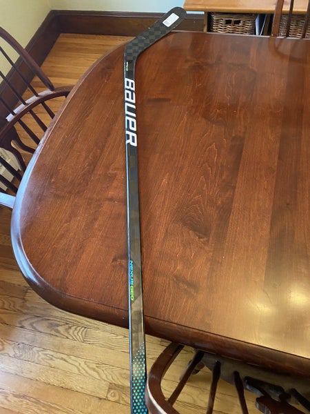 Senior Right Handed Nexus Geo Hockey Stick