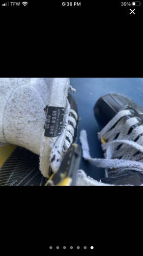 Bauer 1s Goalie skates size 5.5 regular with