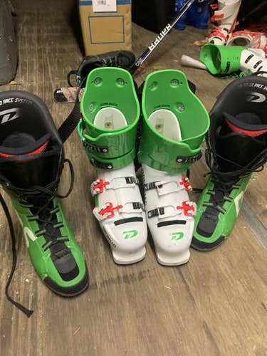 Used Volkl Ski Boots