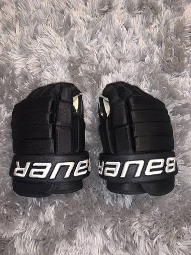 Black Senior Bauer 13in “Pro Team” Gloves