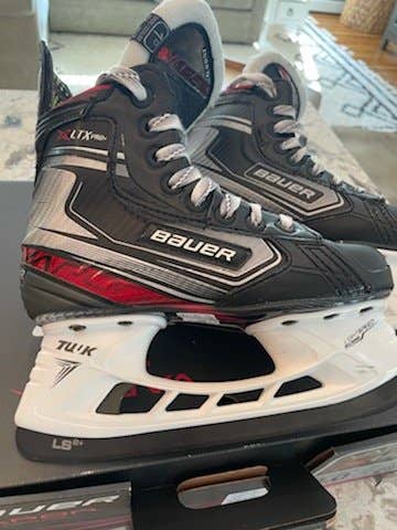 Junior Used Bauer Vapor XLTX Pro+ Hockey Skates Regular Width Size 1