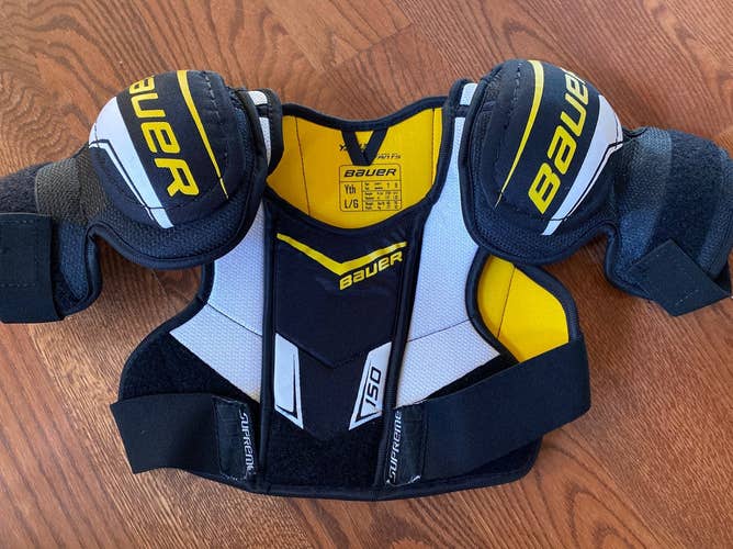 Youth Large Bauer Supreme 150 Shoulder Pads