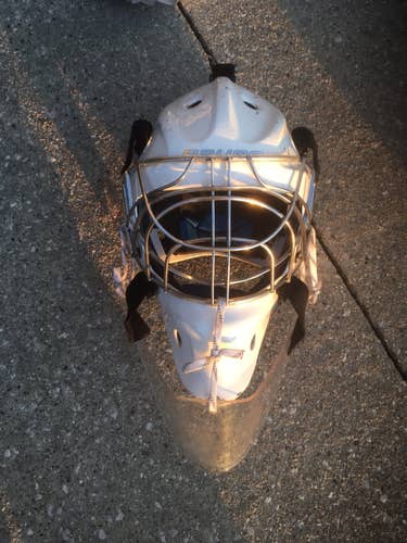 Bauer Goalie Mask - Senior