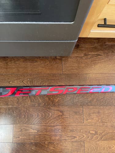 Senior Right Handed  Jetspeed FT4 Pro Hockey Stick