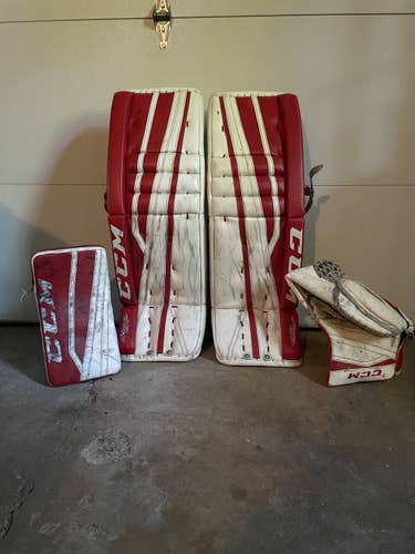 Red Used Senior 34+1" CCM Regular Extreme Flex II  Pro Goalie Full Set
