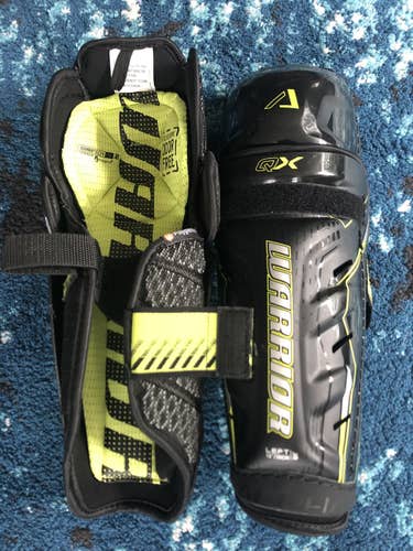 Like New Junior Warrior Alpha QX Shin Pads