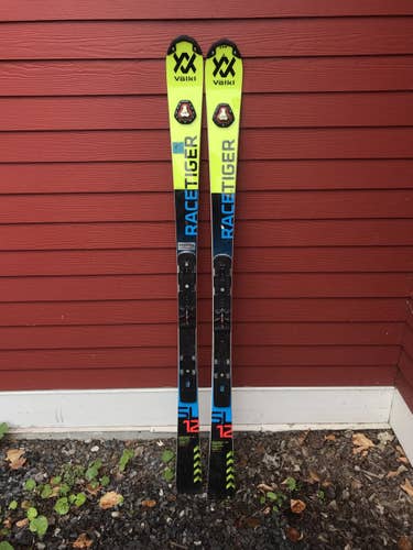 Great Condition 2018 Racing 157cm Volkl Racetiger SL Skis