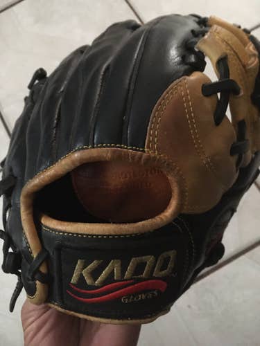 Kado glove 11