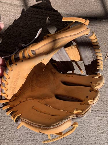 Nokona Baseball Glove