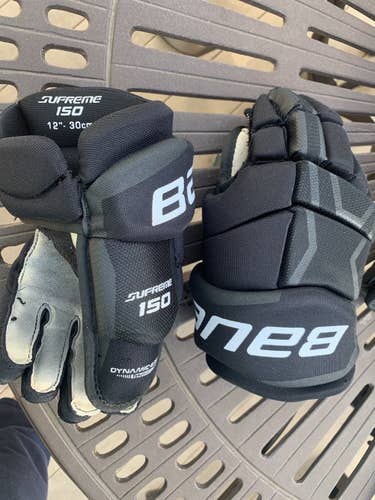 Black Youth Bauer Supreme 150 Gloves