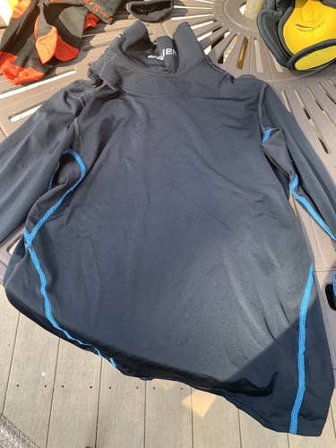Black Used Medium Bauer Base Layer Youth Long Sleeve
