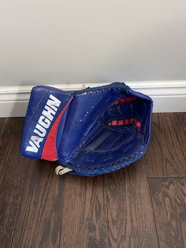 Vaughn Pro Return Glove ( Catcher ) Blue/Red