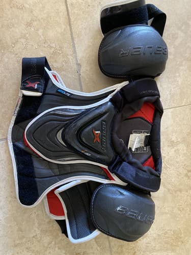 Junior Large Bauer Vapor 1X Shoulder Pads