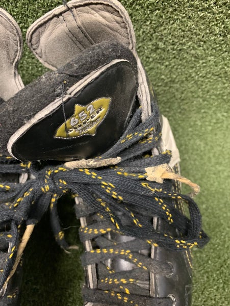 Youth CCM 652 Super Tacks (2478)