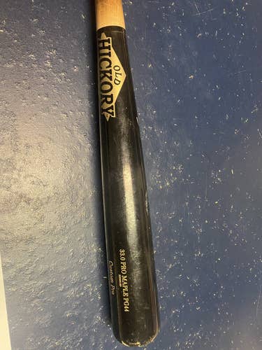 High School/College Wood (-3) 30 oz 33" PG44 Bat