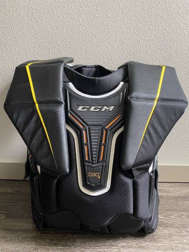 CCM Axis Pro Goalie Chest Protector Senior Medium