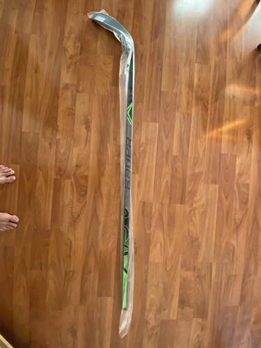 Senior Right Handed Toe Pattern  Vapor ADV Hockey Stick