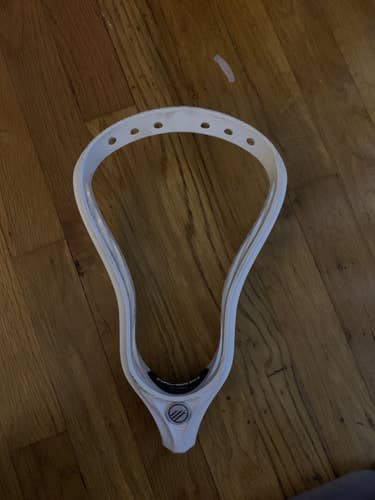 White Used Defense Unstrung Tank Head