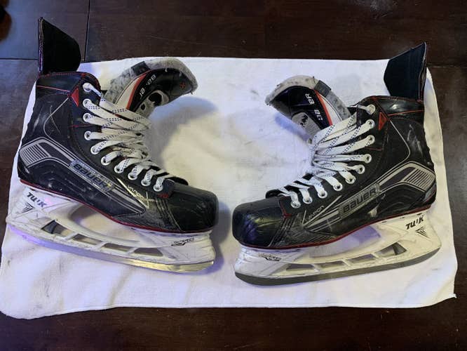Senior Bauer Regular Width Size 10 Vapor X500 Hockey Skates