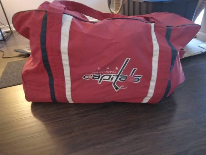 Washington Capitals Package (Bag/Socks/Speedwick)