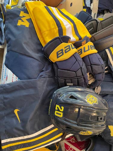 Michigan Hockey Bundle Helmet, Gloves, Shell, Socks