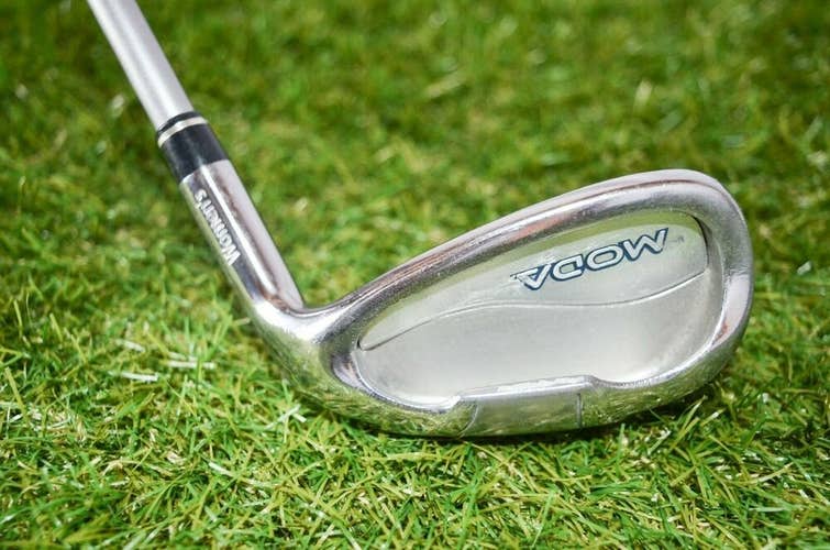 Tour Edge 	Moda 	Pitching Wedge 	Right Handed 	34.25"	Graphite 	Ladies 	New Grip