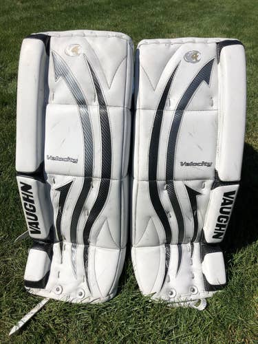 Black  & Silver Used Junior 27" + 1.5 Vaughn Velocity V4 Goalie Leg Pads