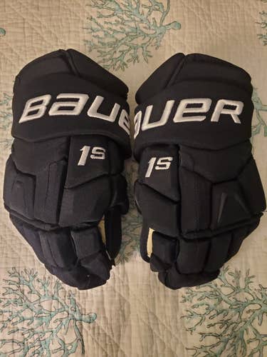 Navy Blue New Senior Bauer Supreme 1S Gloves 14" Pro Stock