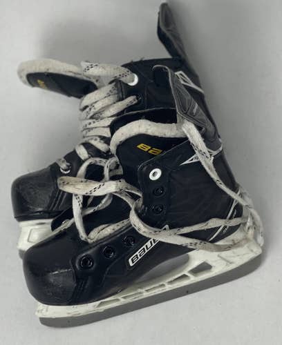 Used Youth Bauer Supreme S140 Hockey Skates Regular Width Size 1