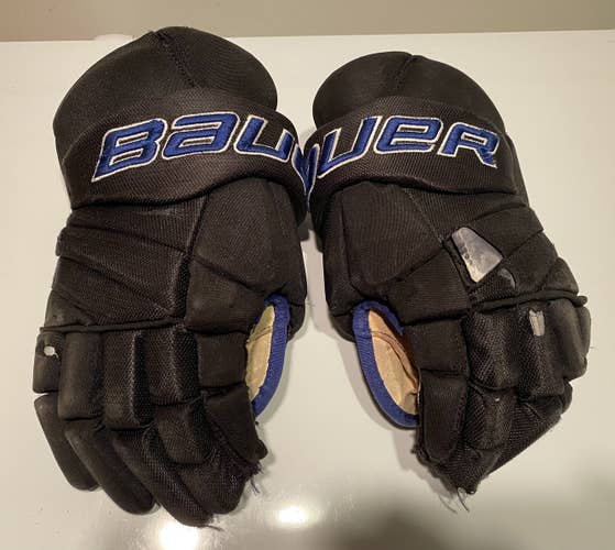 USHL Lincoln Stars Game-Worn Team issued Bauer gloves