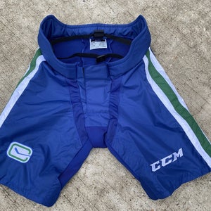 CCM PP90 Pro Stock Pants Shell Vancouver Canucks 6016