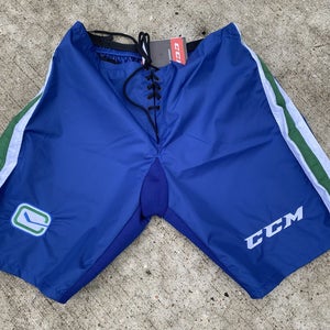 CCM PP10 Pro Stock Pants Shell Vancouver Canucks 6017