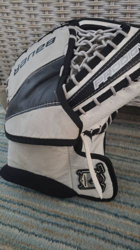 White Youth Used Bauer Regular Prodigy 2.0