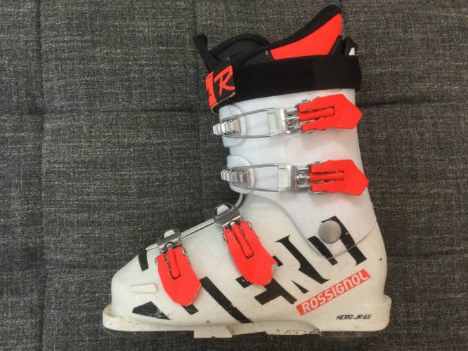 Used Rossignol Hero JR 65 Ski Boots