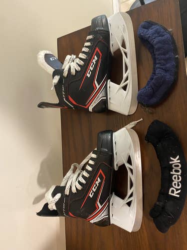 CCM JetSpeed FT340 Hockey Skates Size 3