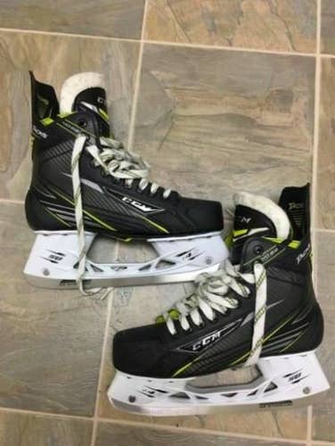 Senior New CCM Tacks Hockey Skates Regular Width Size 9