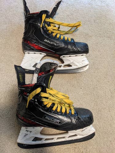 Used Bauer Xshift Pro Hockey Skates Size 6
