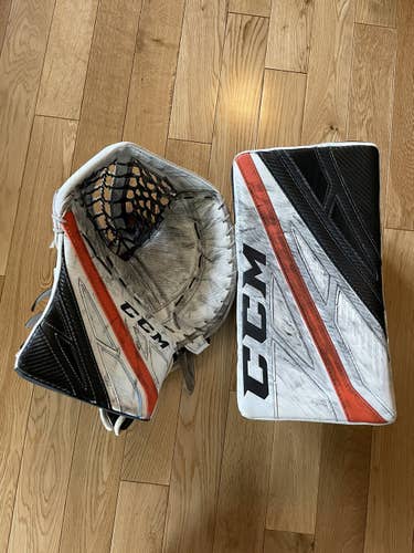 CCM Extreme Flex 4 Goalie Glove & Blocker