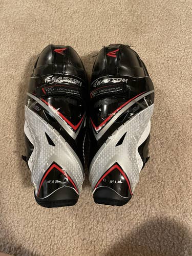 Used Youth  10” Easton Synergy 80 Shin Pads