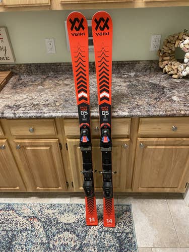 Used 2020 Volkl Racing Racetiger GS Skis With Bindings Max Din 10