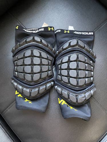 Black/Black Under Armour VFT Plus Elbow Sleeves