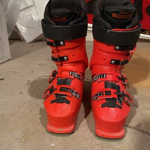 Atomic Redster Club Sport LC 90 Ski Boots