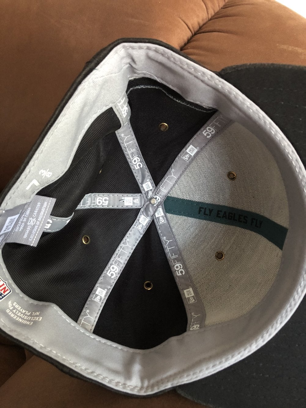 PHILADELPHIA EAGLES TEAM ISSUED NEW ERA FLEX-FIT ADULT HAT M / L