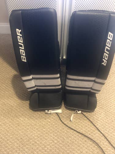 Black Used Junior 26" Bauer Gsx Goalie Leg Pads