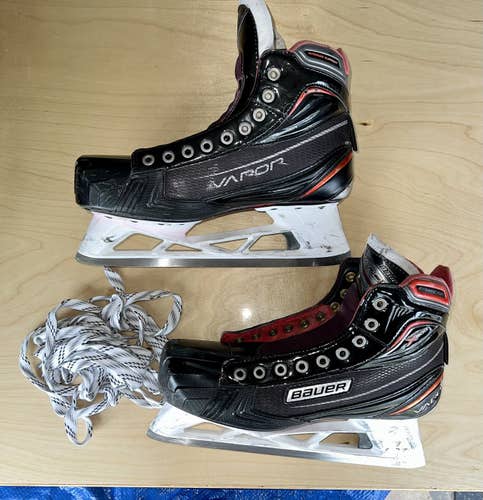 Bauer Vapor X900 senior goalie skates size 9